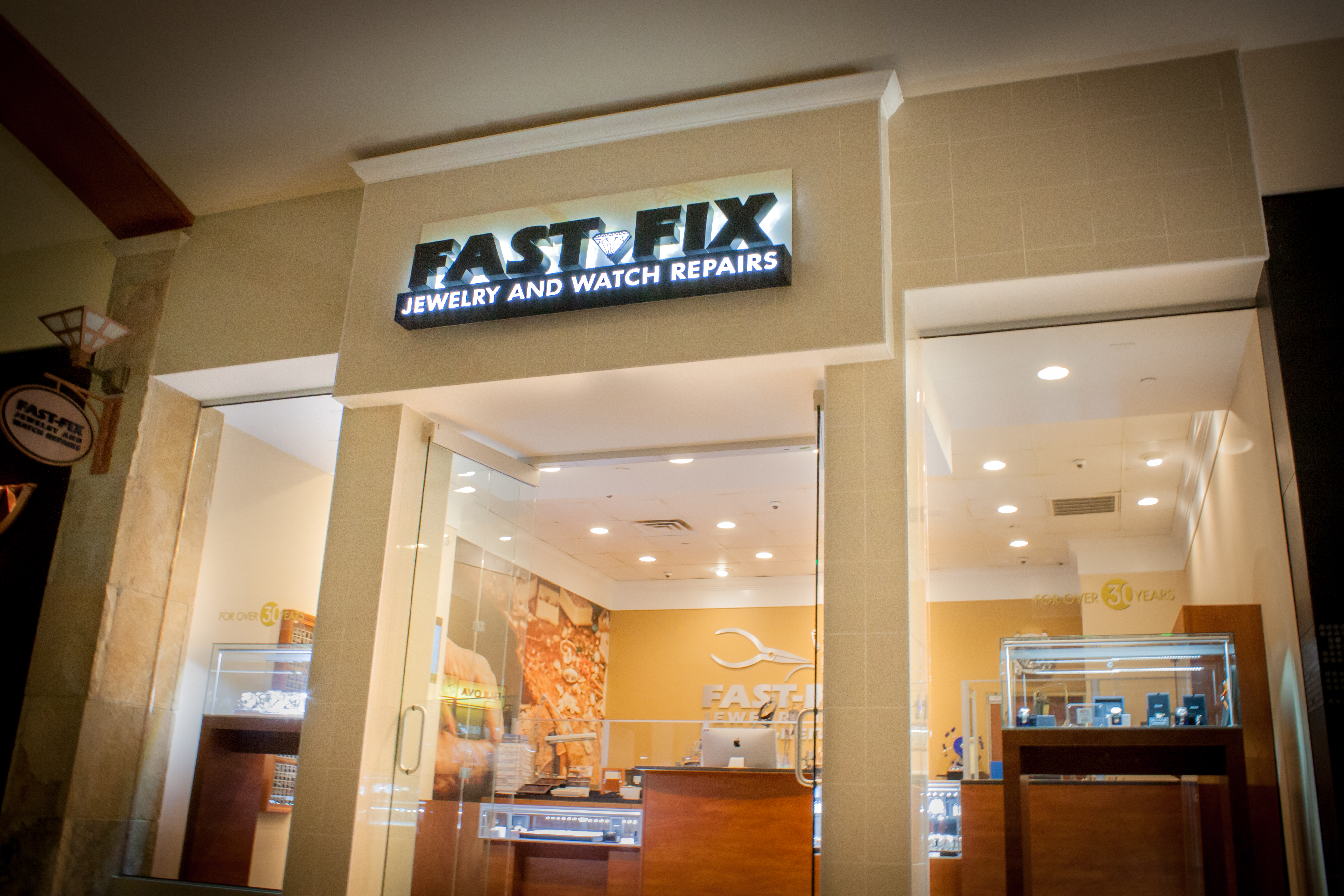 Fast-Fix Park Meadows | Jewelry & Watch Repair While You Wait
